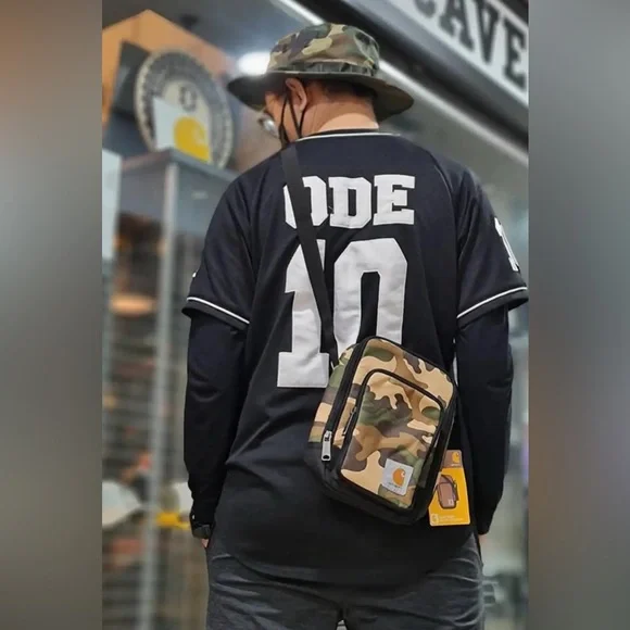 Carhartt Cross Body - Picture 6 of 7